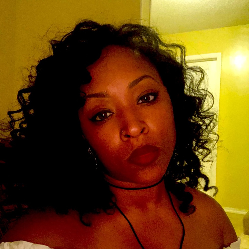 Meet your Posher, Tranisha